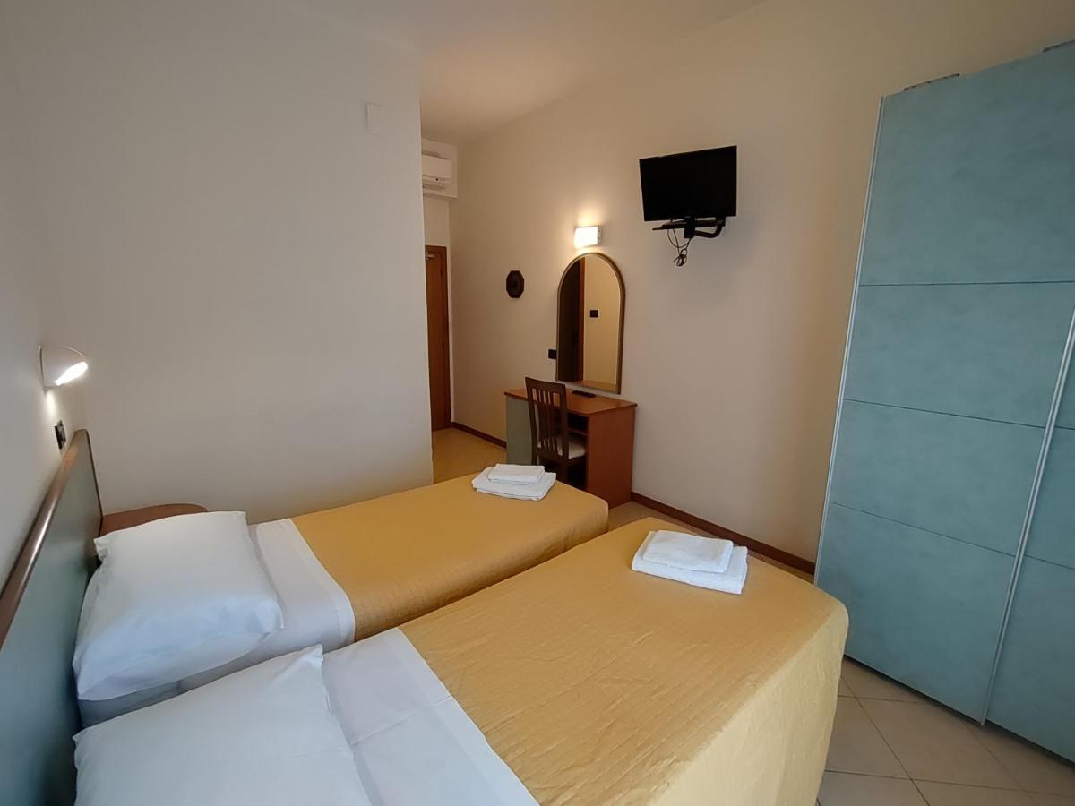 Hotel Brooklyn Rimini Eksteriør bilde